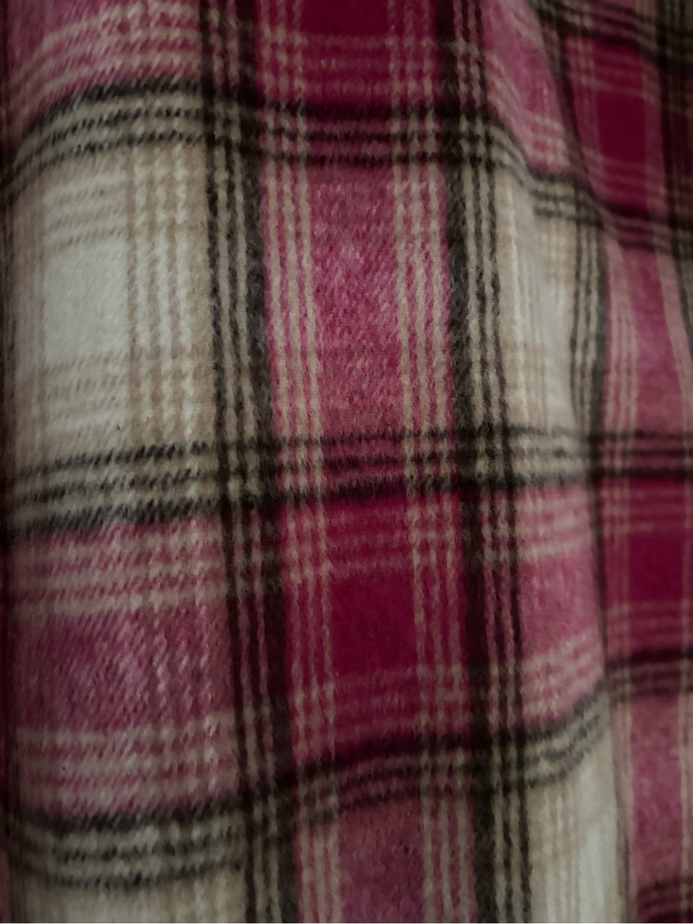 New! BLANK NYC Woodstock Pink Plaid Fringe Detail Shacket Sz Small - Picture 9 of 14